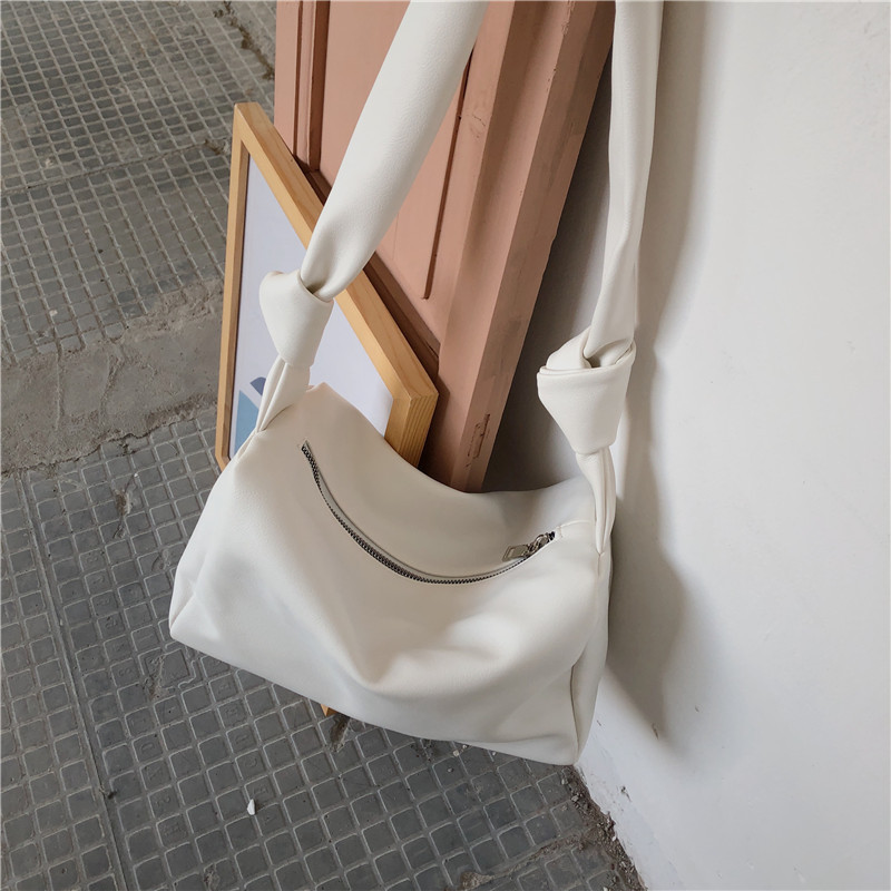 MZ Small Niche Design Knot Tofu Bag Women's Trendy Shoulder Underarm Casual Soft Pillow Bag - Image 4