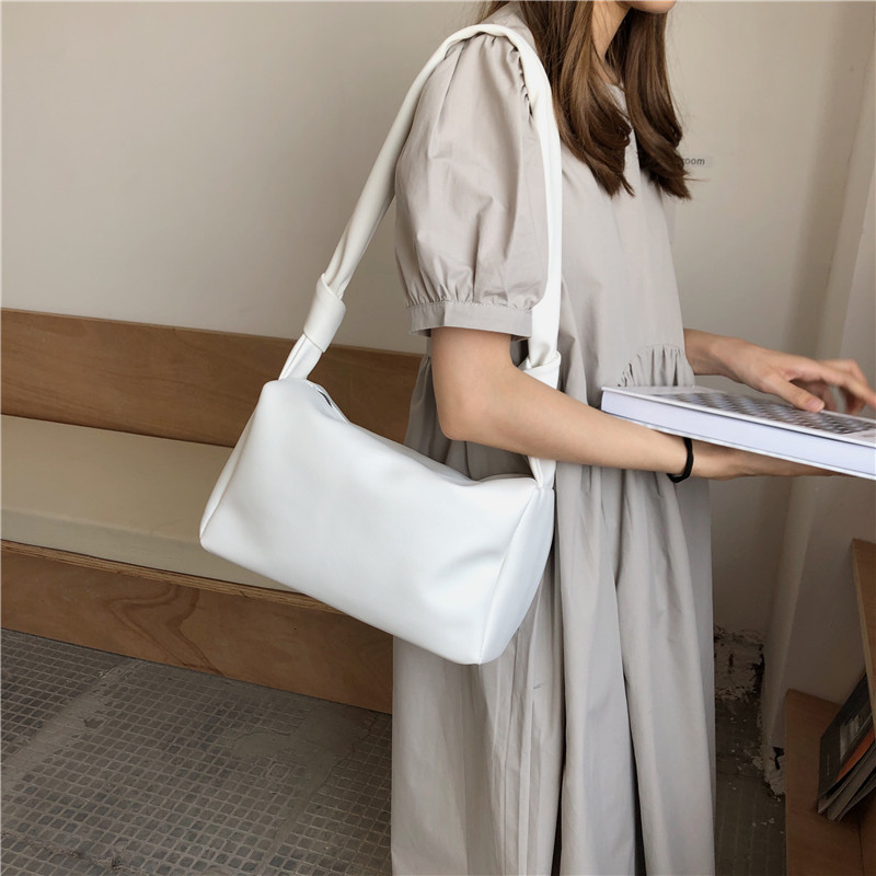 MZ Small Niche Design Knot Tofu Bag Women's Trendy Shoulder Underarm Casual Soft Pillow Bag - Image 3