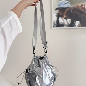 Japanese Korean Ins Style Drawstring Waterproof Nylon Crossbody Bucket Bag for Women