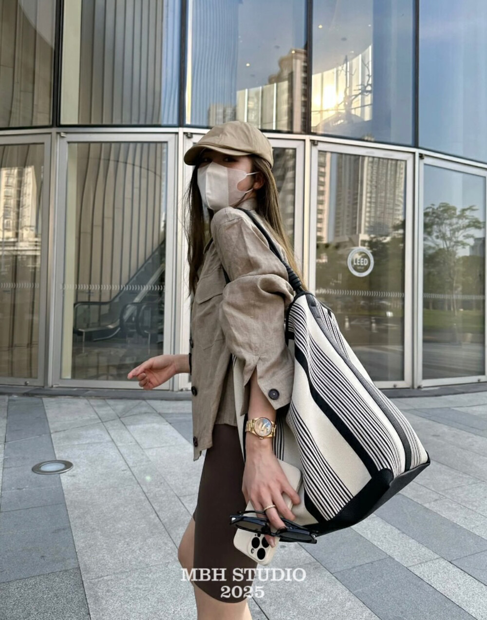 Lazy Style Striped Color Block Canvas Bucket Bag Large Capacity Casual Commuter Shoulder Bag with Storage Pouch - Image 3