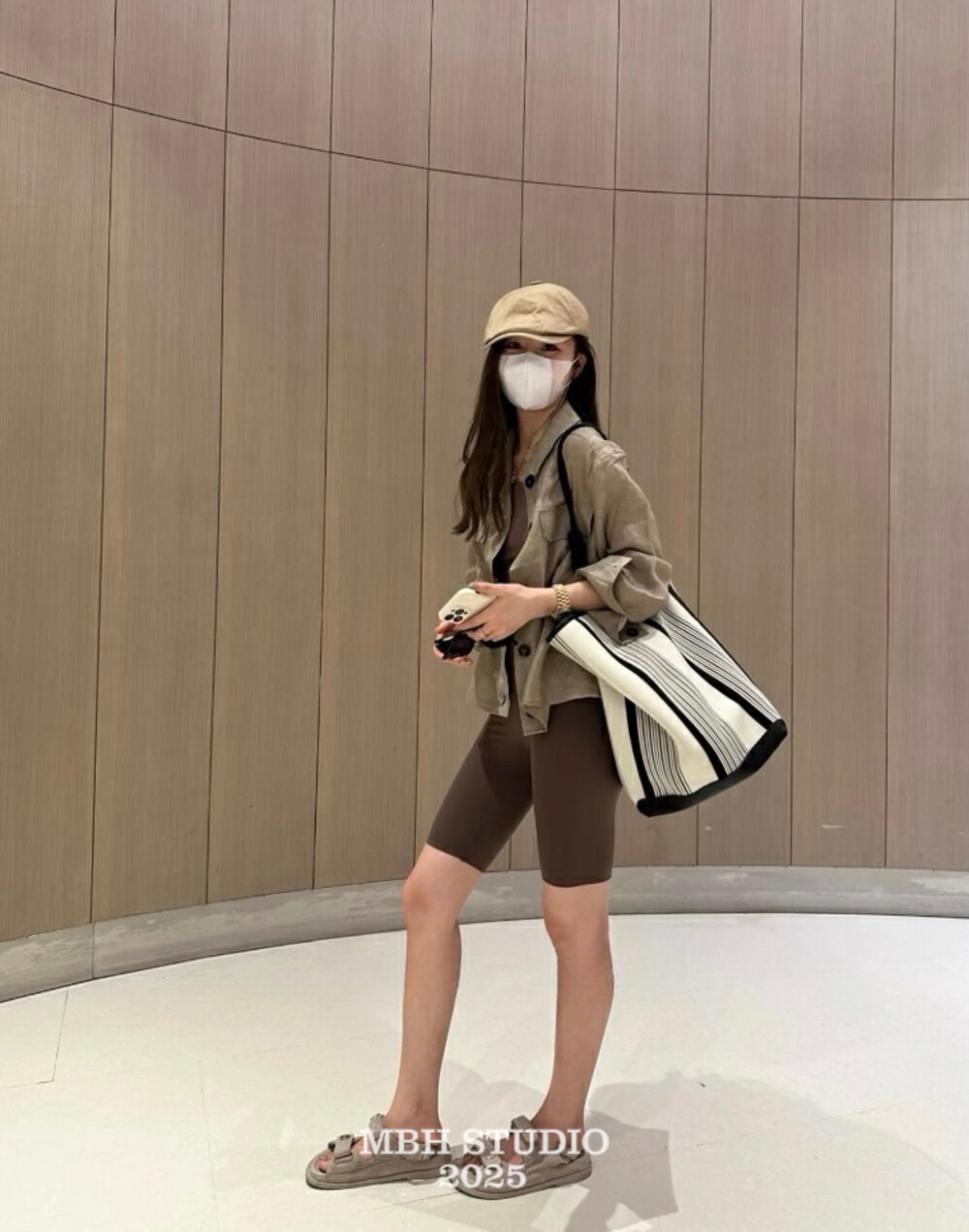 Lazy Style Striped Color Block Canvas Bucket Bag Large Capacity Casual Commuter Shoulder Bag with Storage Pouch - Image 4