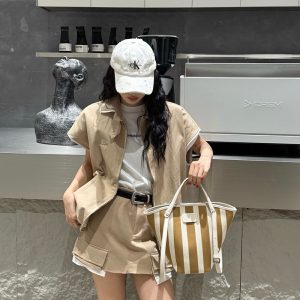 Woven Fabric and Cowhide Color-Block Striped Bucket Bag Large Capacity Shoulder Bag for Commuting with Storage Pouch
