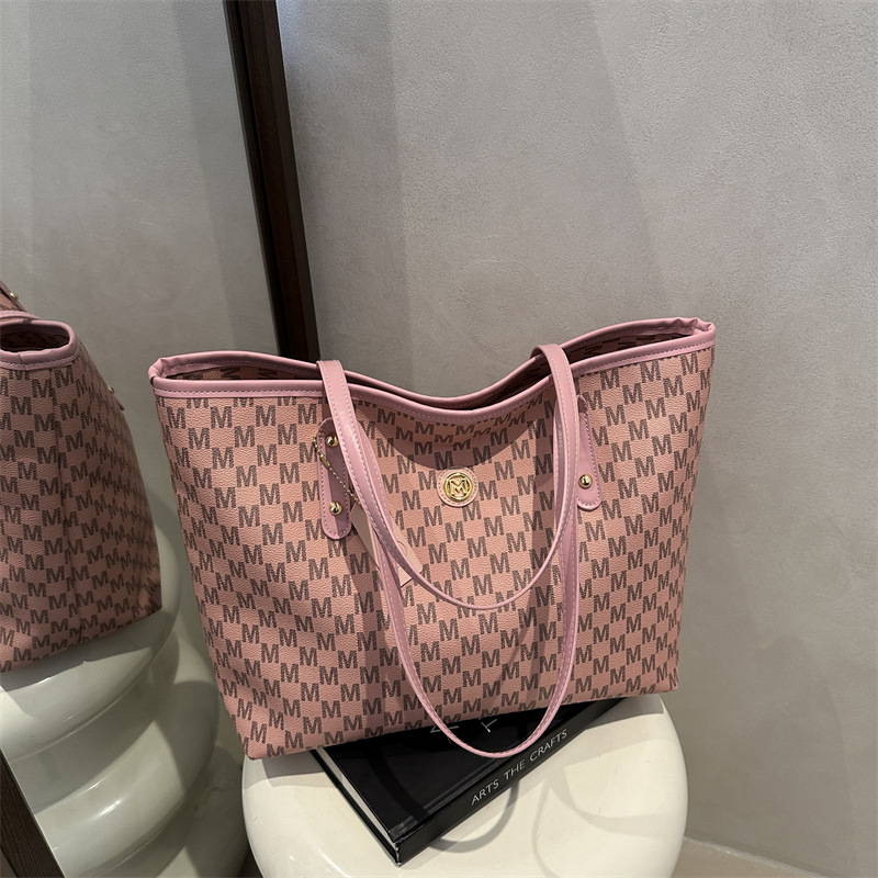 Women's Retro Letter Print Large Capacity Tote Bag 2025 Summer Commute Shoulder Bag - Image 3