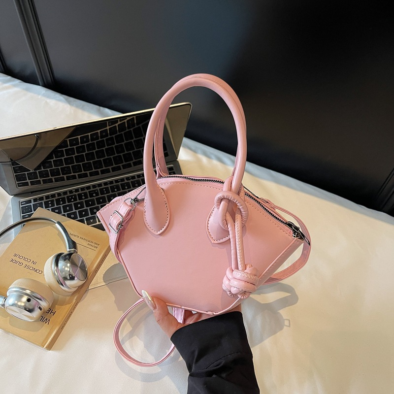 2025 New Shell Handbag Women's Fashion Versatile Black Shoulder Crossbody Bag - Image 2