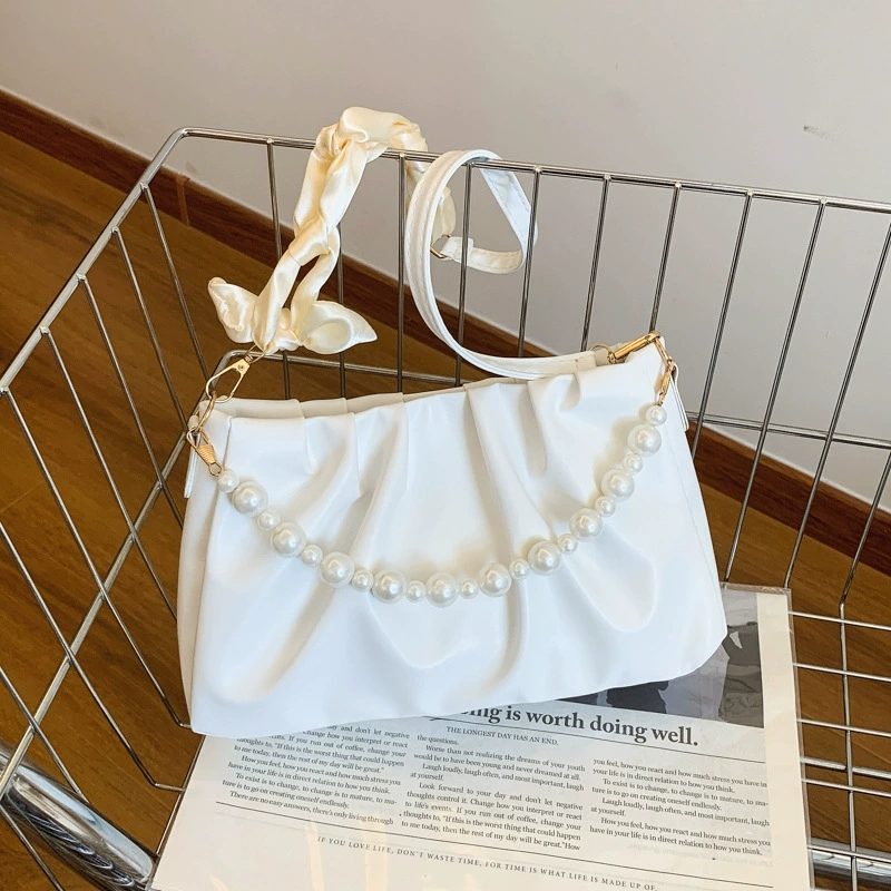 2025 Summer Women's Underarm Crossbody Bag Pleated Cloud Style Solid Color PU - Image 3