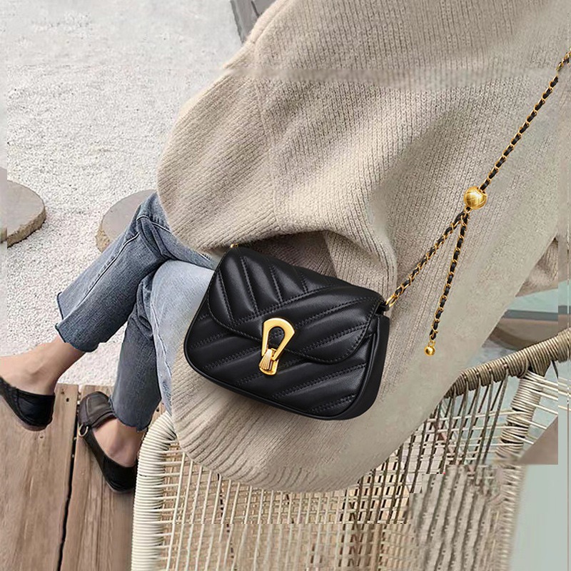 small-fragrance-style-black-bag-summer-new-diamond-quilted-chain-small-square-bag-niche-high-quality-texture-shoulder-crossbody-bag-women