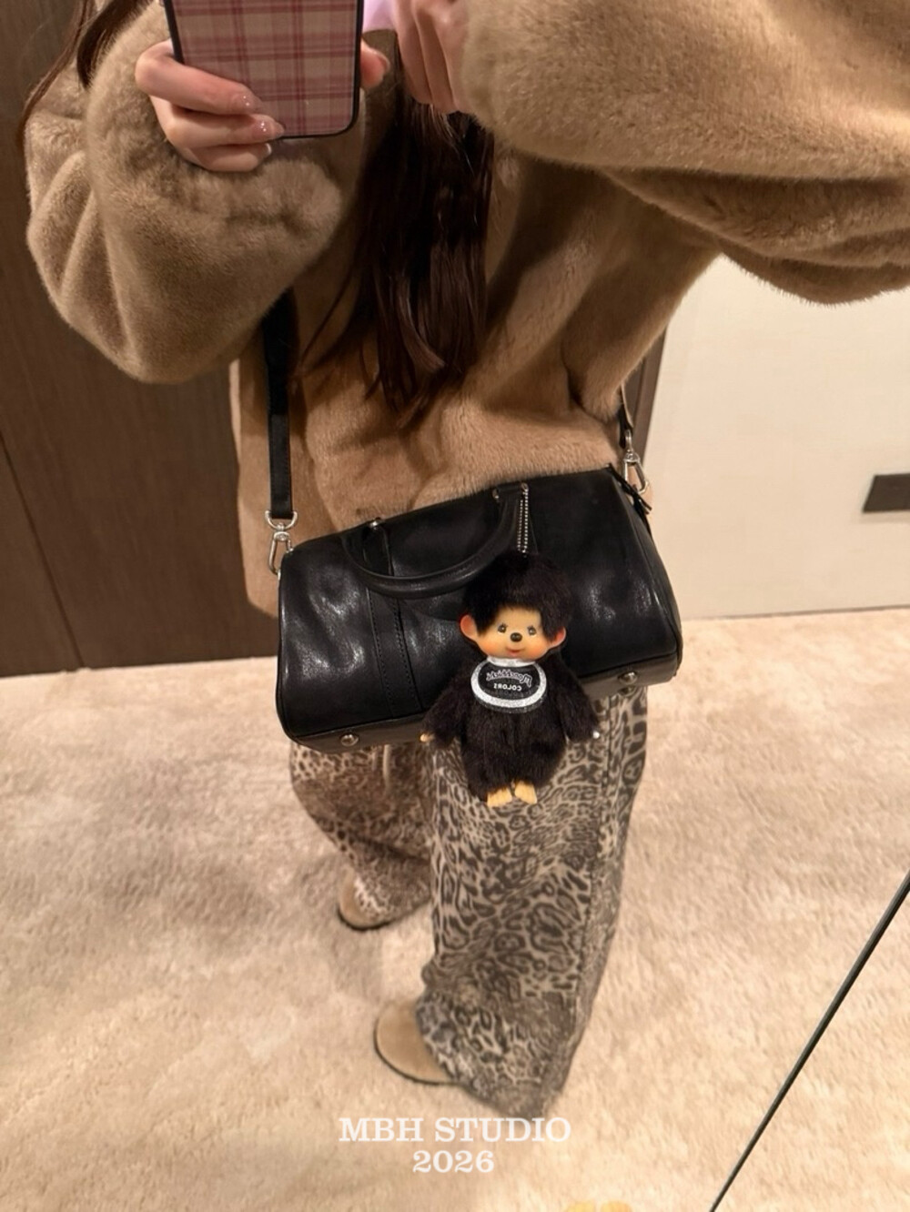 MBH Crystal Head Layer Vegetable Tanned Leather Minimalist Boston Pillow Bag Versatile Handbag Crossbody with Shoulder Strap - Image 3